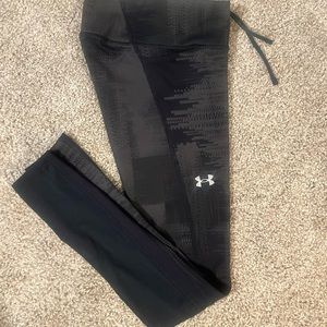 Exclusive Design UA Mileage Run Leggings